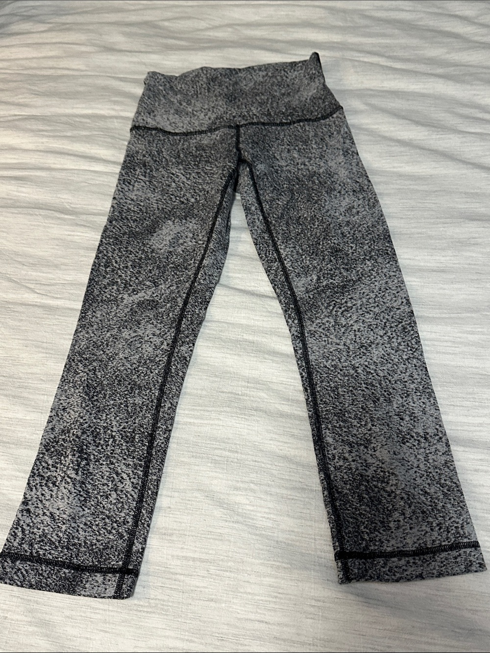 * Closet Cleaning:Lululemon Leggings Bundle - Picture 6 of 12